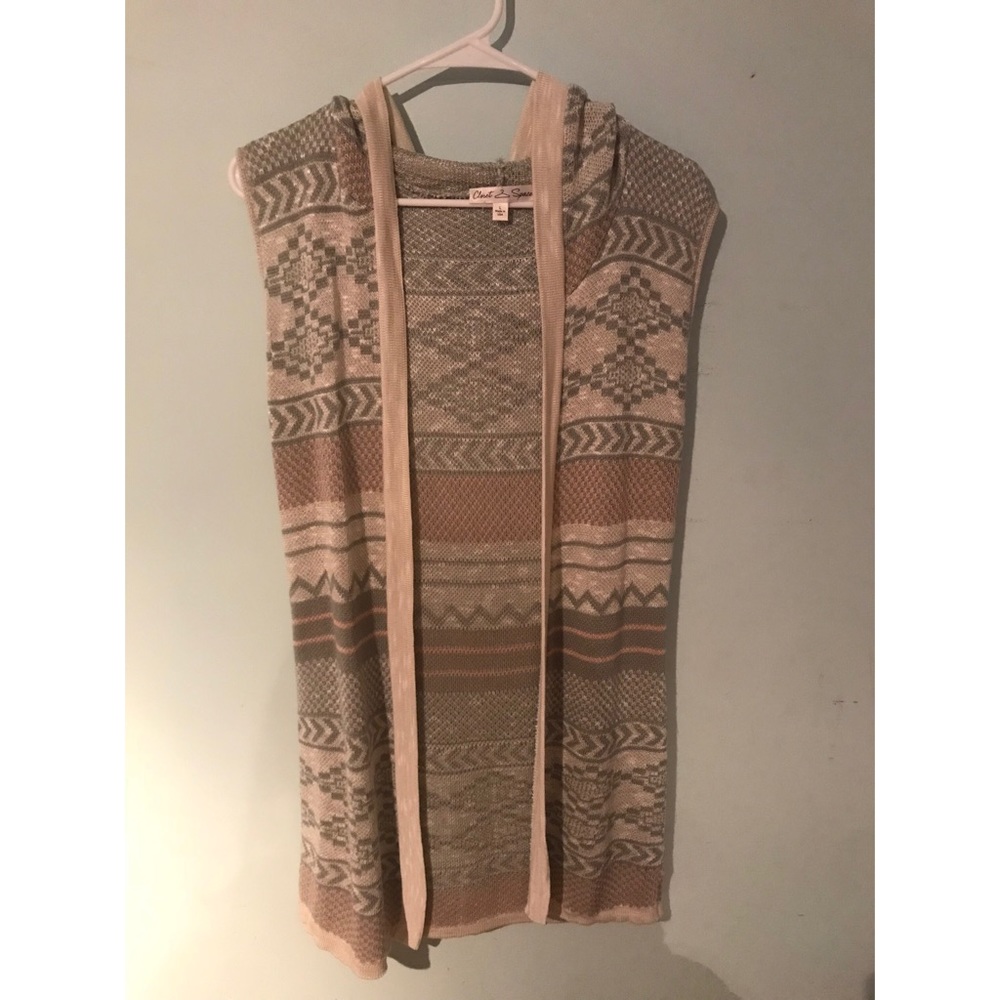Hooded sweater